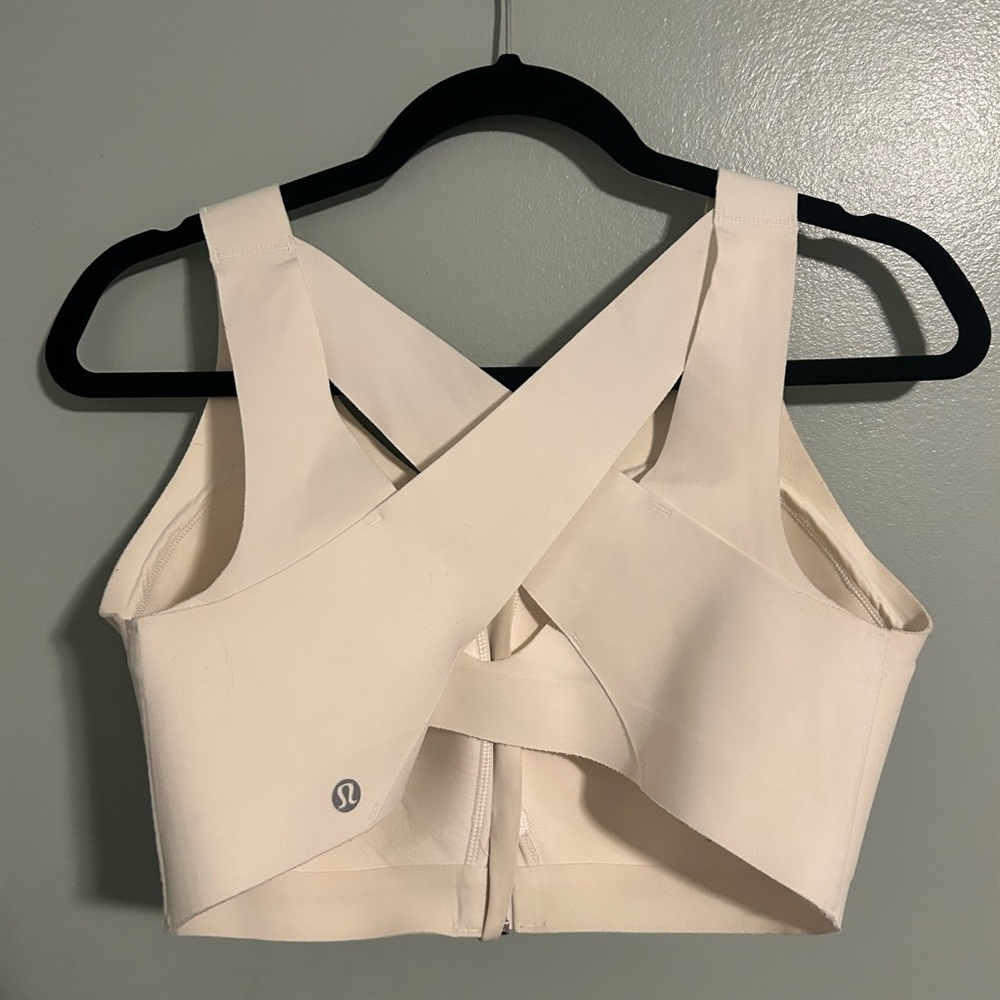 Lululemon sports bra PERFECT CONDITION
